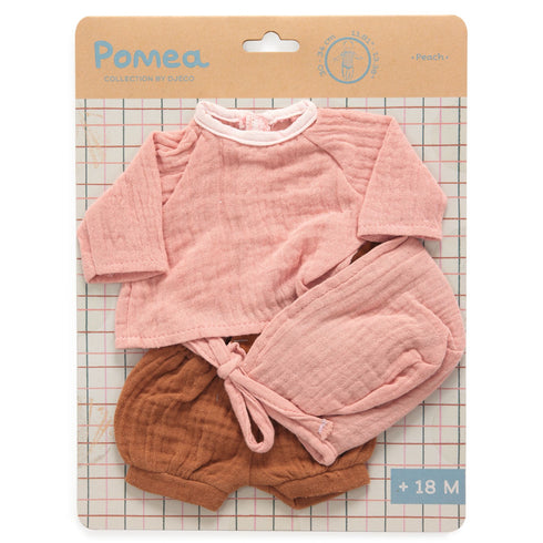 「ポメア ピーチ」のパッケージです。台紙にお洋服がタグピンでとめられています。
