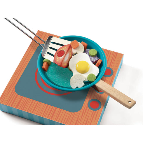 箱がコンロにもなります。本物そっくりな道具でお料理ごっこをしましょう。